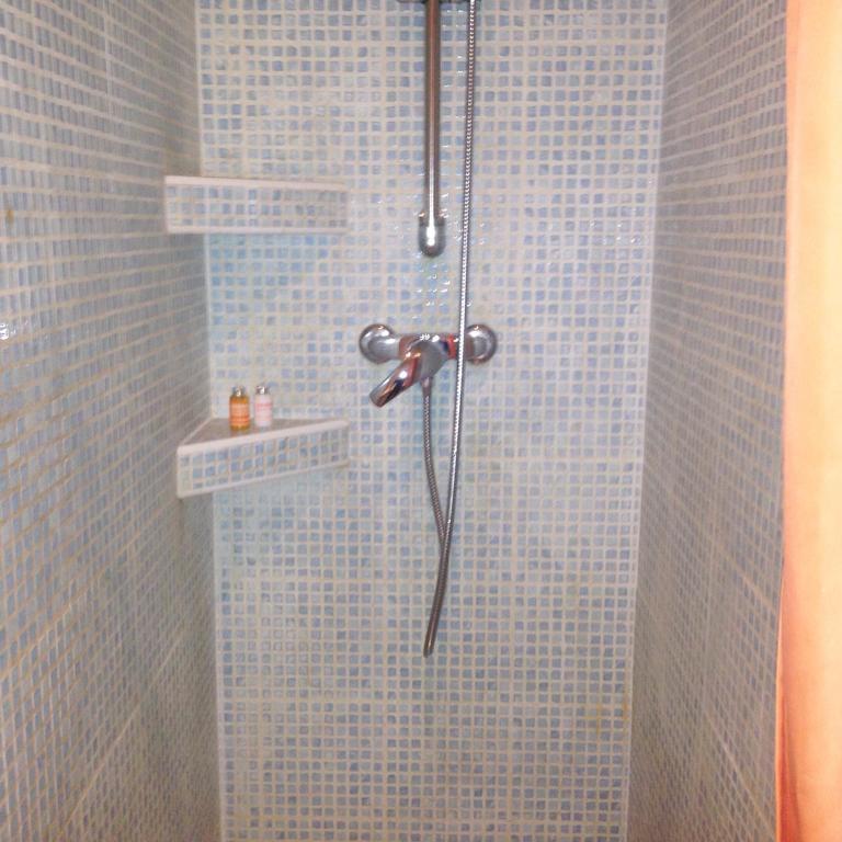 Modern Apartment 2 Bedrooms Quiet Terrace In A Palm Beach Area, 30 Meters From Seaside คานส์ ภายนอก รูปภาพ